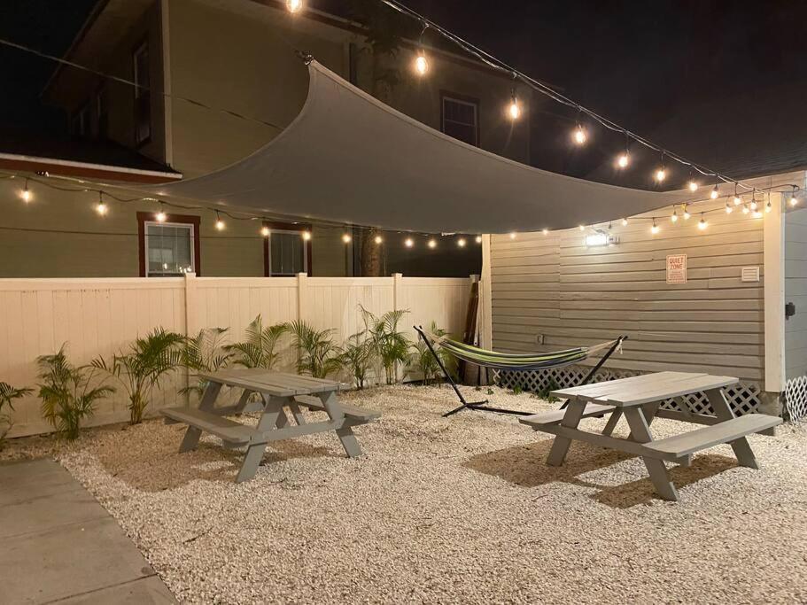 Chic Steps From Armature Works & Downtown Riverwalk *